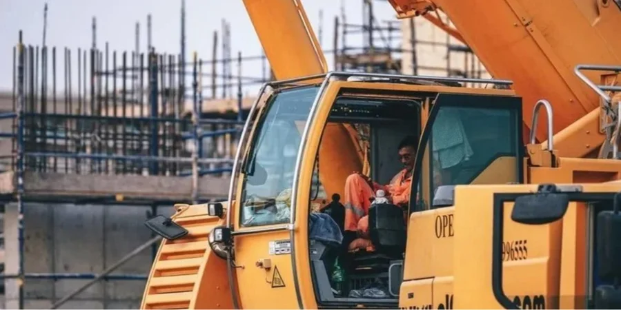 Складно і дорого. Майже половина українських компаній взагалі не&nbsp;планує залучати іноземців до&nbsp;роботи  