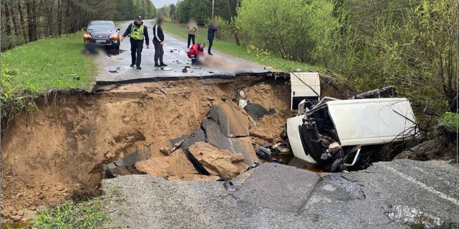 Київ — в трійці. В яких областях зафіксували найбільшу кількість аварій через ями — антирейтинг доріг Київ — в трійці. В яких областях зафіксували найбільшу кількість аварій через ями — антирейтинг доріг
