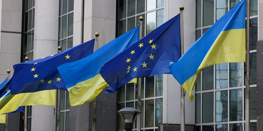 Перший транш на&nbsp;оборонні потреби. Україна отримала 3,9 млрд євро від ЄС з&nbsp;90-мільярдного кредиту  