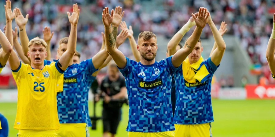 Без Яремчука та Шапаренка. Мальдера відсіяв сімох футболістів і оголосив заявку України на матч з Угорщиною Без Яремчука та Шапаренка. Мальдера відсіяв сімох футболістів і оголосив заявку України на матч з Угорщиною